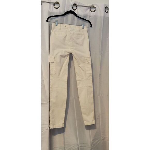 * * ALICE + OLIVIA DISTRESSED WHITE STRETCHY JEANS - Picture 4 of 9